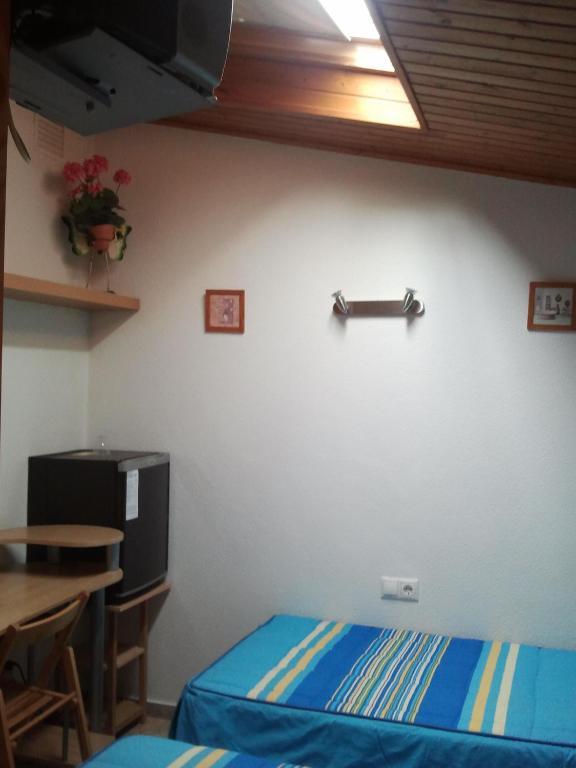Hostal Arneva Orihuela Экстерьер фото